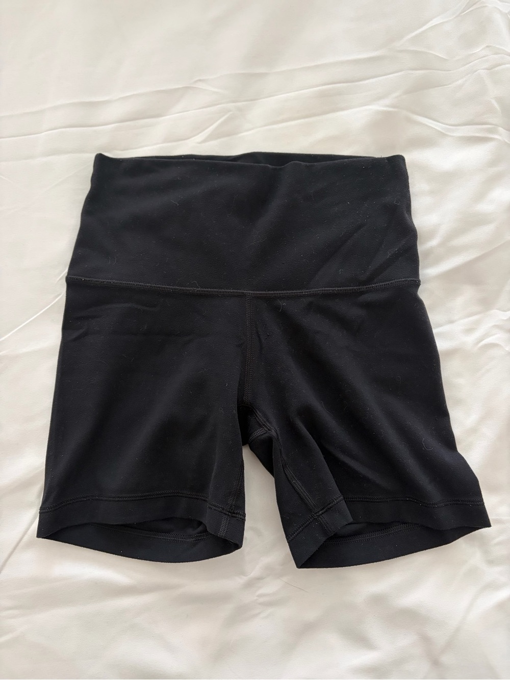 Aritzia Atmosphere Hi-Rise 3” Bike Short